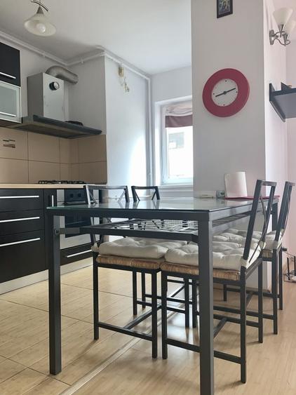 Apartament cu 2 camere semidecomandat în Central