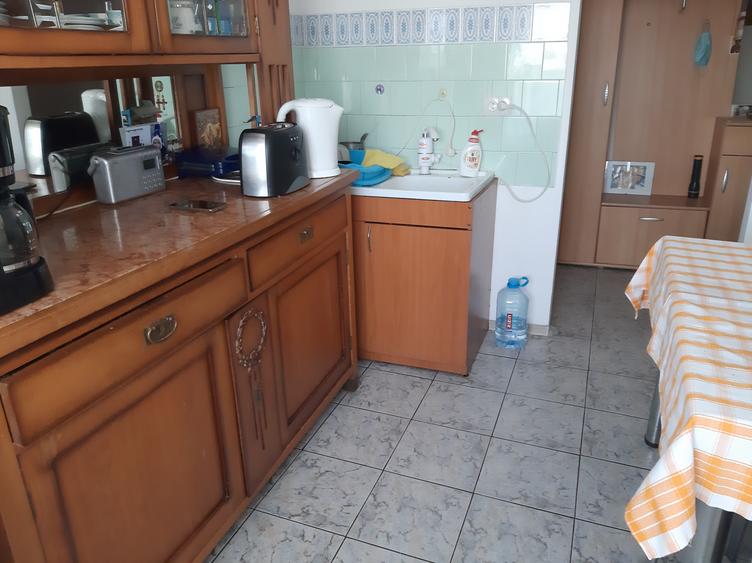 Apartament cu 2 camere semidecomandat în Confecții