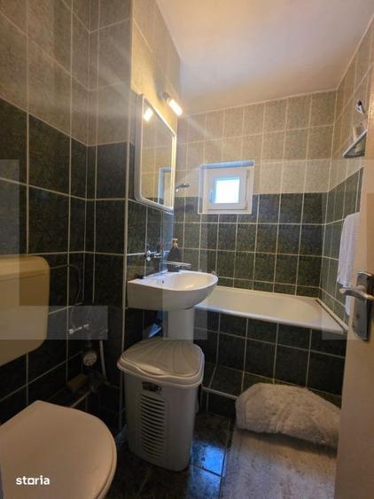 Apartament cu 2 camere semidecomandat, mobilat în Simeria