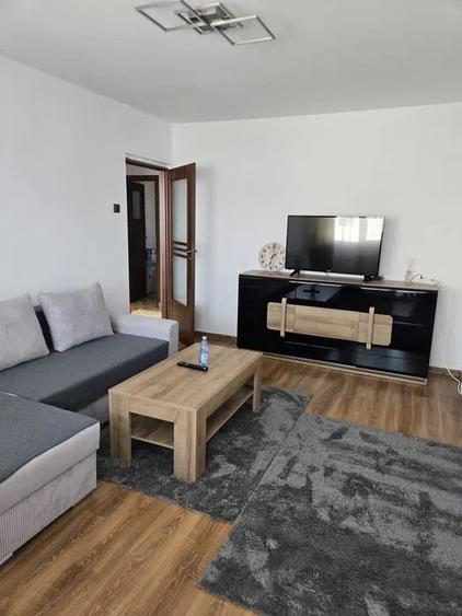 Apartament cu 2 camere decomandat, mobilat în Eroii Revoluției