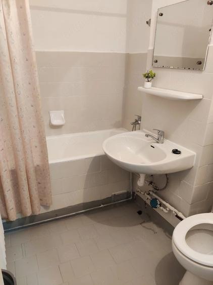 Garsonieră decomandată în Cetate
