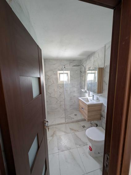 Apartament cu 2 camere semidecomandat în Soarelui