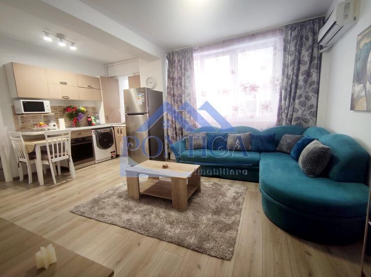 Apartament cu 2 camere semidecomandat, mobilat în Nord