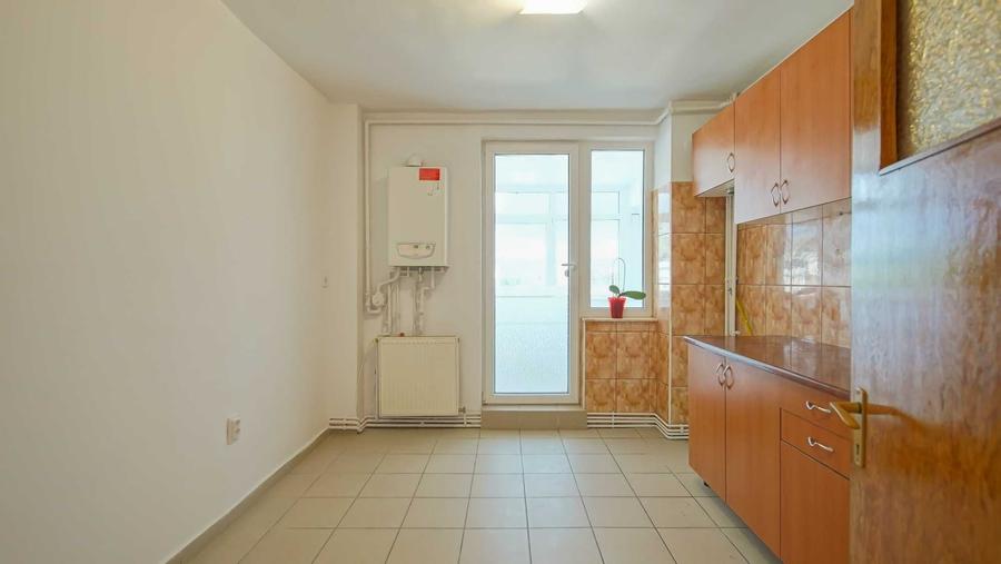 Apartament cu 3 camere decomandat în Griviței