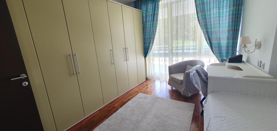 Apartament cu 3 camere decomandat, mobilat în Iancu Nicolae