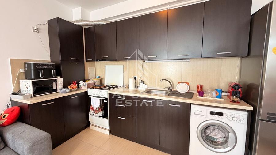 Apartament cu 2 camere decomandat în Fratelia