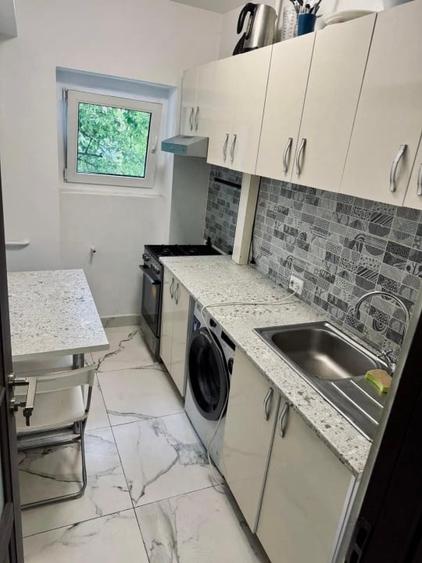 Apartament cu 2 camere decomandat, mobilat în Domenii