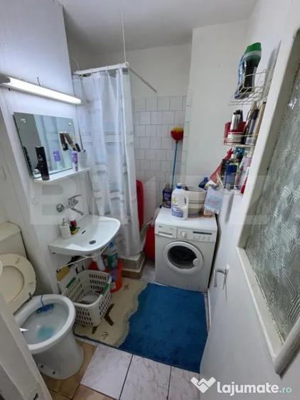 Apartament cu 4 camere decomandat, mobilat în Sângeorgiu de Mureș