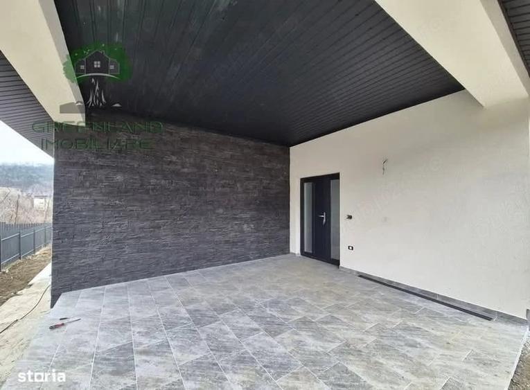 Casă cu 4 camere cu Teren 506 Mp în Tomești
