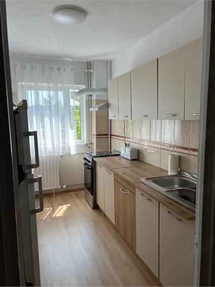 Apartament cu 2 camere decomandat în Crângași