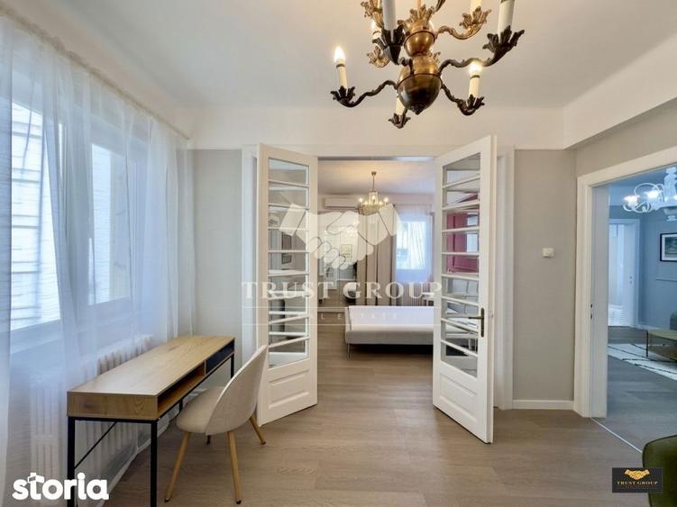 Apartament cu 3 camere semidecomandat, mobilat în Centrul Civic