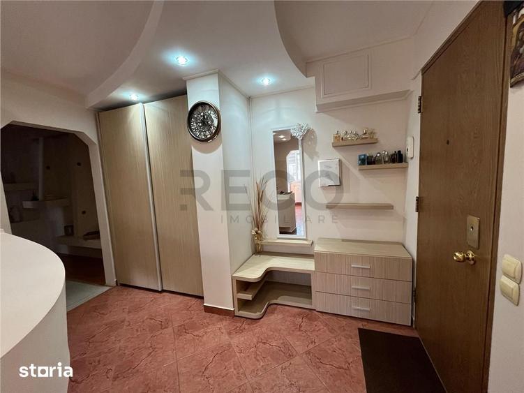 Apartament cu 3 camere decomandat în Nufărul