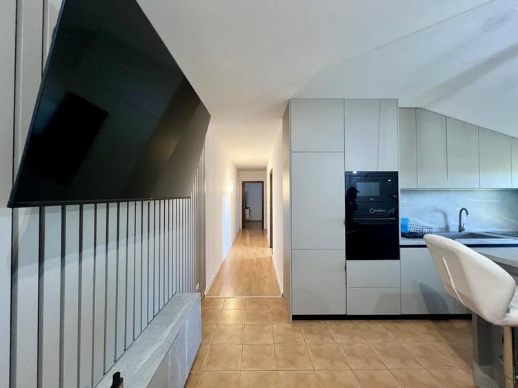 Apartament cu 2 camere decomandat, mobilat în Freidorf