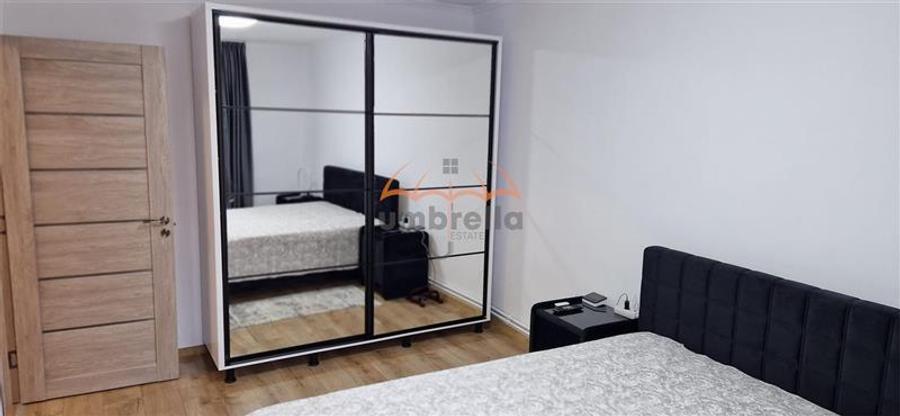 Apartament cu 3 camere decomandat în Horea