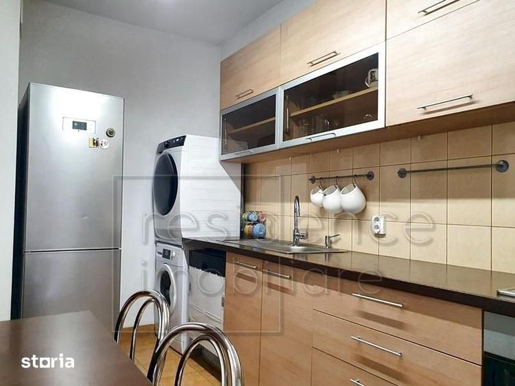 Apartament cu 2 camere semidecomandat, mobilat în Central