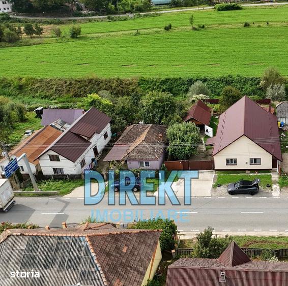 Casă cu 7 camere cu Teren 662 Mp în Teaca