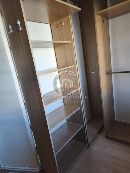 Apartament cu 4 camere în Broșteni