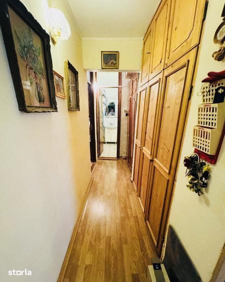 Apartament cu 4 camere decomandat în Micălaca