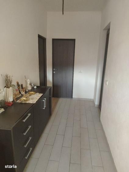 Apartament cu 3 camere în Moșnița Nouă