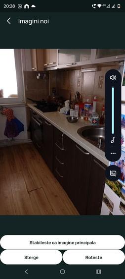 Apartament cu 4 camere decomandat în Central