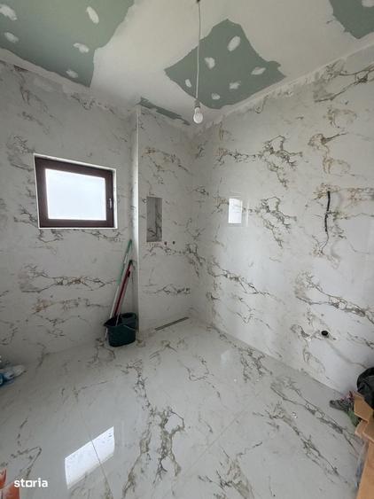 Casă cu 4 camere cu Teren 335 Mp în Central