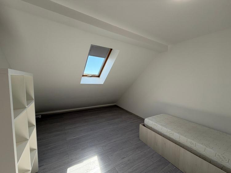Apartament cu 3 camere decomandat în Vasile Aaron