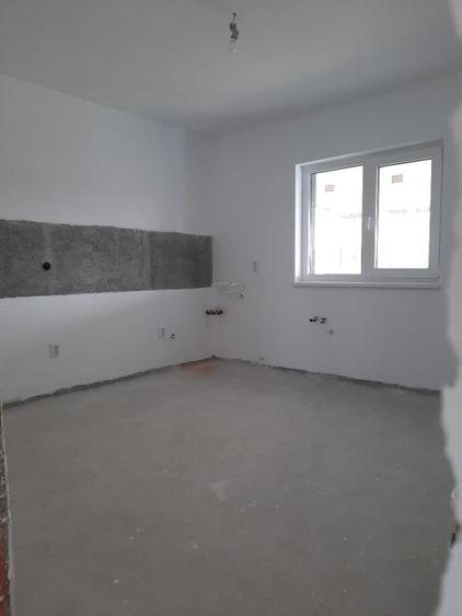 Casă individuală cu 3 camere cu Teren 450 Mp în Joița