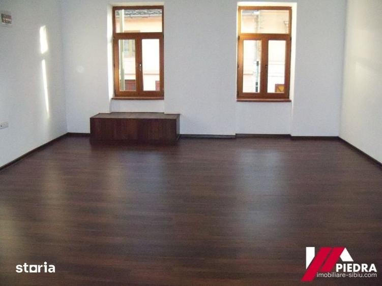 Spatiu Comercial, 300 m2, - 17