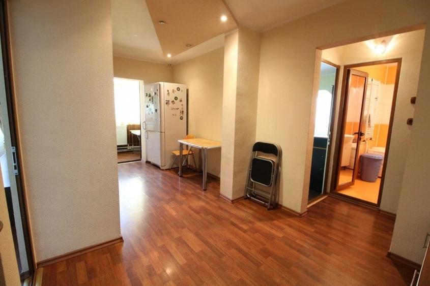 Apartament cu 2 camere decomandat în Micro 39