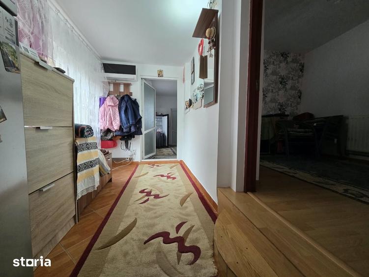 Casă cu 4 camere cu Teren 928 Mp în Mihail Kogălniceanu