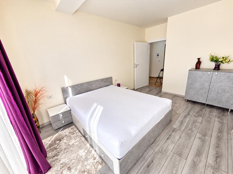 Apartament cu 3 camere decomandat, mobilat în Aradului