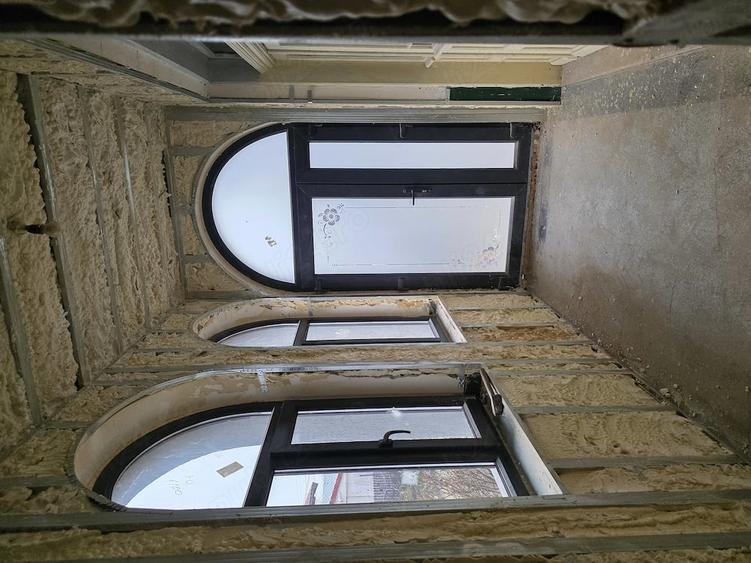 Casă cu 4 camere cu Teren 1400 Mp în Iazu