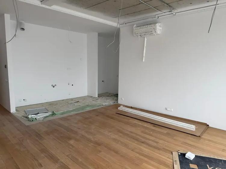 Apartament cu 2 camere decomandat în Tei