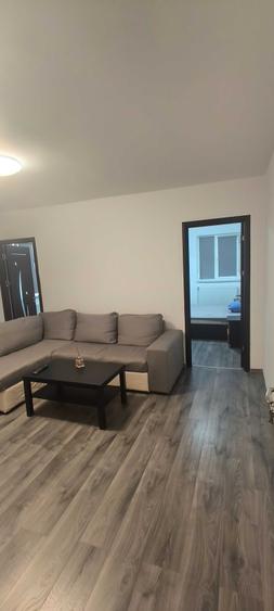 Proprietar inchiriez apartament 2 camere Scoala 8 - 6
