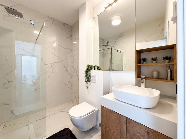 Apartament cu 2 camere semidecomandat în Băneasa