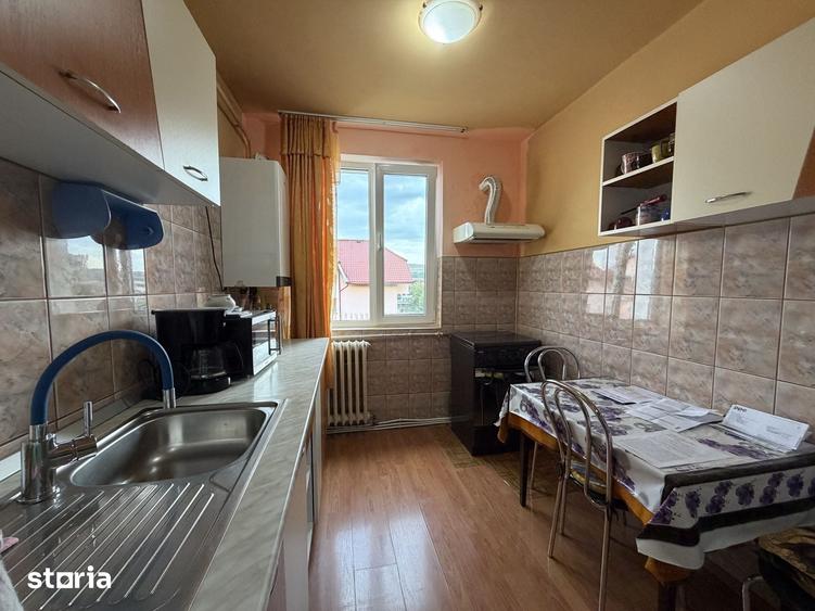 Apartament cu 2 camere semidecomandat în Micro 4
