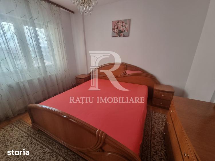 Apartament cu 3 camere, mobilat în Central