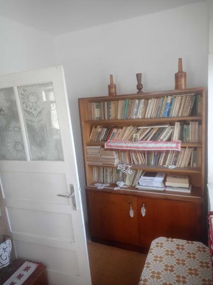 Casă cu 4 camere în Gara Veche