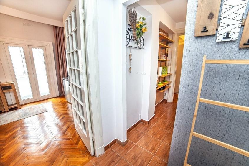 Apartament cu 2 camere decomandat, mobilat în P-ța Romană