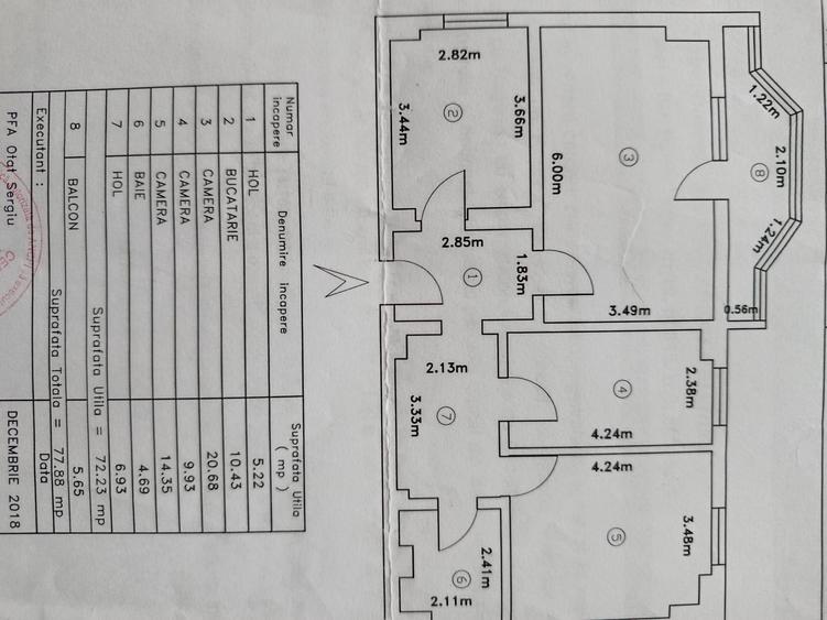Apartament cu 3 camere decomandat în Nicolina