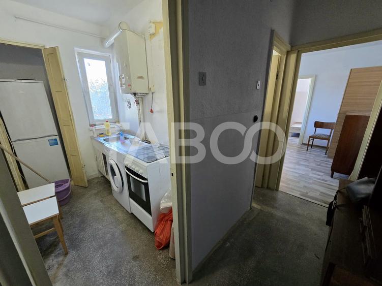 Apartament cu 2 camere nedecomandat, mobilat în Mihai Viteazul