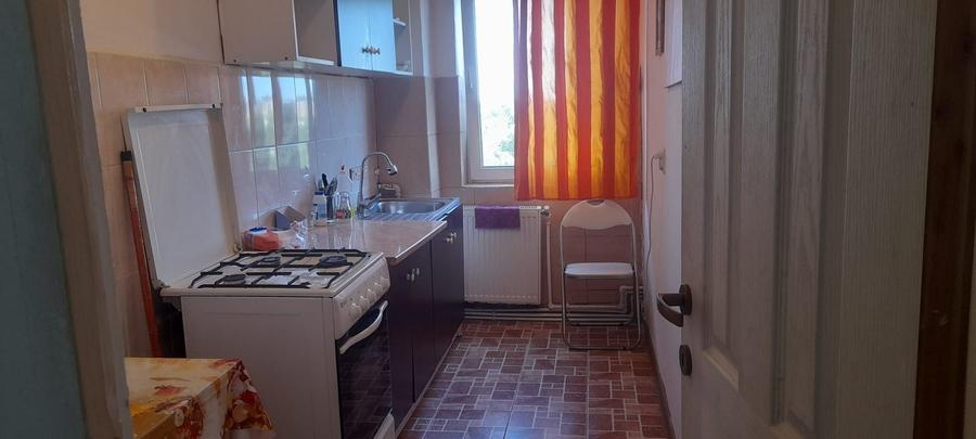 Apartament cu 2 camere semidecomandat în Exterior Vest