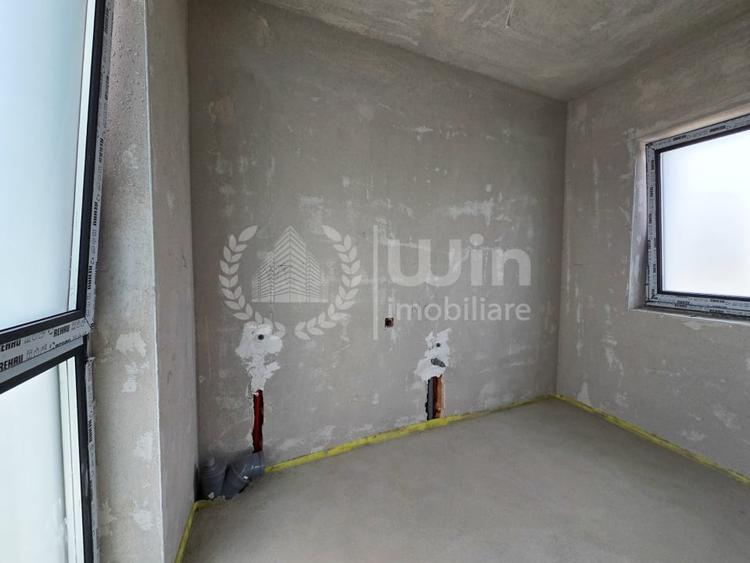 Casă individuală cu 5 camere cu Canalizare în Gruia