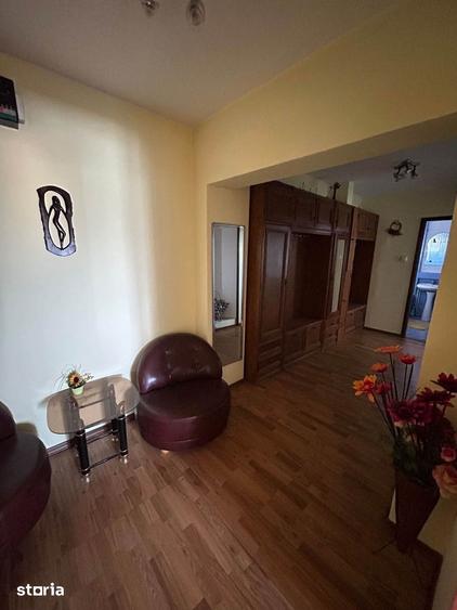 Apartament cu 3 camere decomandat în Ultracentral