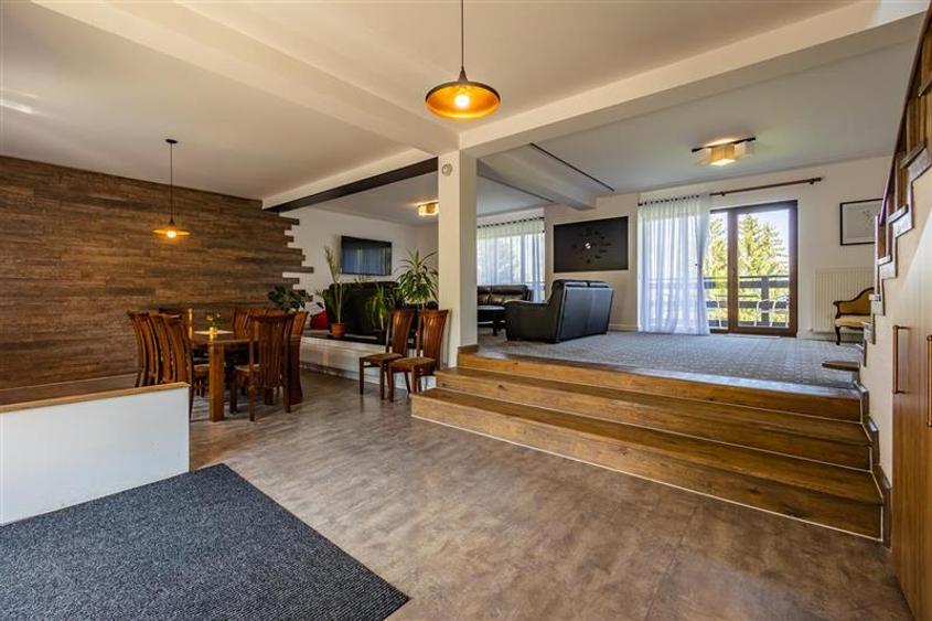 Spațiu comercial, de 400 mp, în Bran