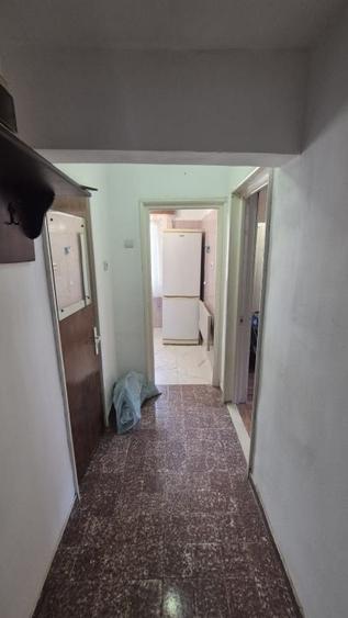 Apartament cu 2 camere semidecomandat, mobilat în Teiul Doamnei