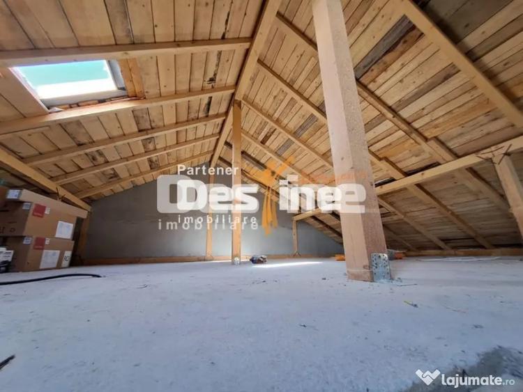 Casă cu 4 camere cu Teren 412 Mp în Valea Adâncă