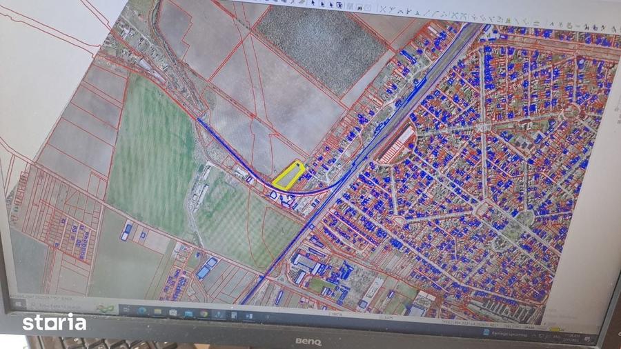 Teren de 8500 mp, în Central