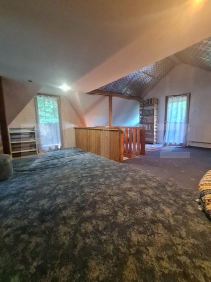 Casă individuală cu 4 camere cu Teren 2400 Mp în Micești