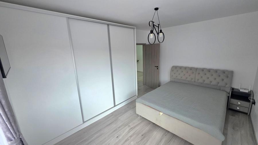 Apartament cu 2 camere decomandat în Florești